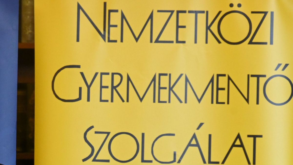 A gyermekek akár napi öt órát is lógnak a neten, mindenféle szülői korlátozás nélkül