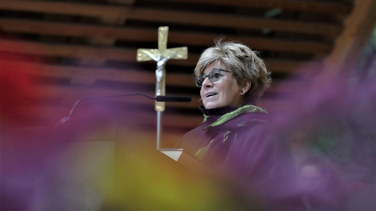 Szvorák Katalin: A pünkösdöt dalolva igazán csodálatos megélni