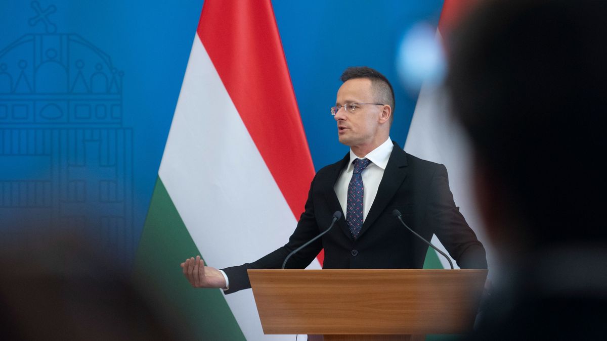 „Ha atomháború lesz, akkor abba mindenki belehal, minden elpusztul” + videó