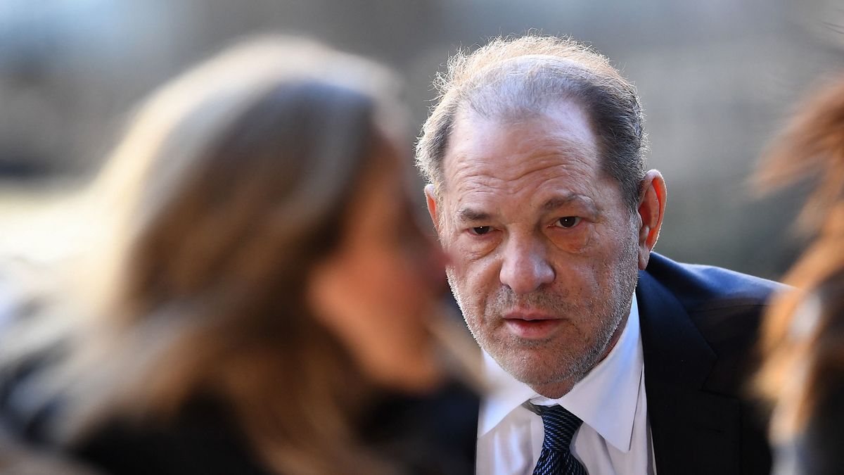 Hatályon kívül helyezték Harvey Weinstein ítéletét