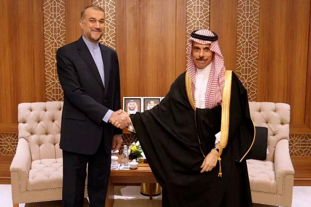 Az iráni külügyminisztérium által készített fotón Hosszein Amir-Abdollahian iráni külügyminiszter és Faisal bin Farhan herceg szaúdi külügyminiszter 2024. március 5-én Dzsiddában találkoztak (Fotó: AFP/Iráni Külügyminisztérium)