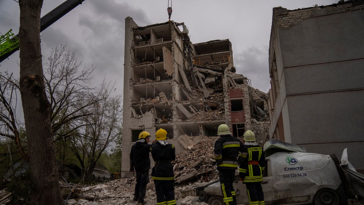 Beléptetné az ukrán hadseregbe a segély mellett szavazókat a képviselő