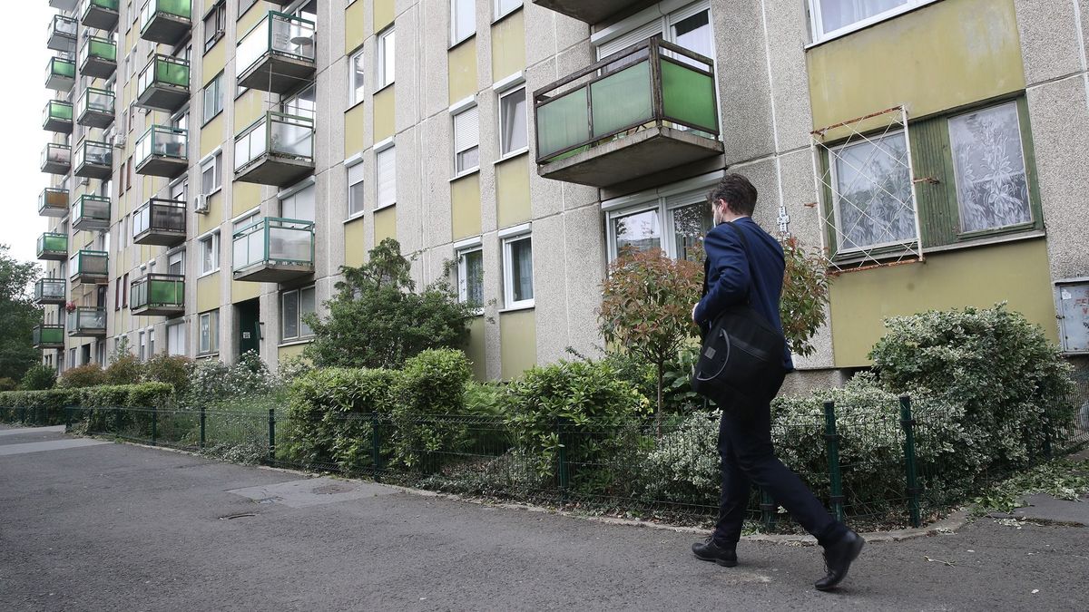Ennyi volt, emelni kell a közös költséget, ha nem akarunk nagyon nagy bajba kerülni
