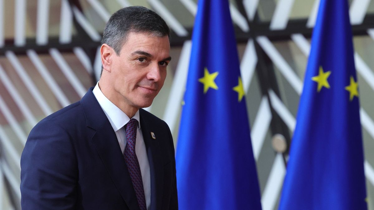 Közpénzből reklámozhatta saját könyvét a spanyol miniszterelnök