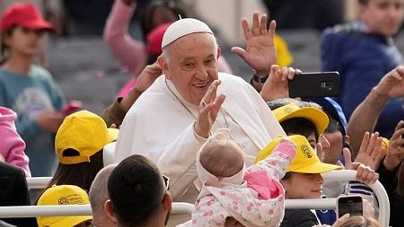Ferenc pápa: A kialkudott béke jobb, mint a vég nélküli háború!