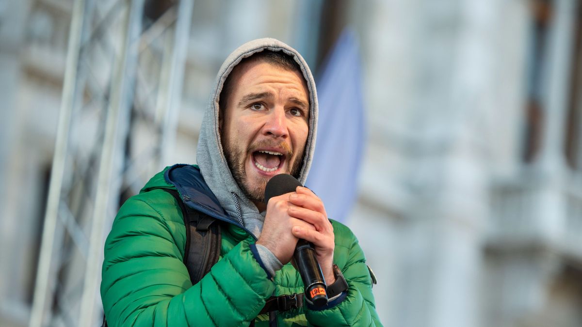 NoÁr kihívta verekedni Majkát, Sebestyén Balázs is beszállt