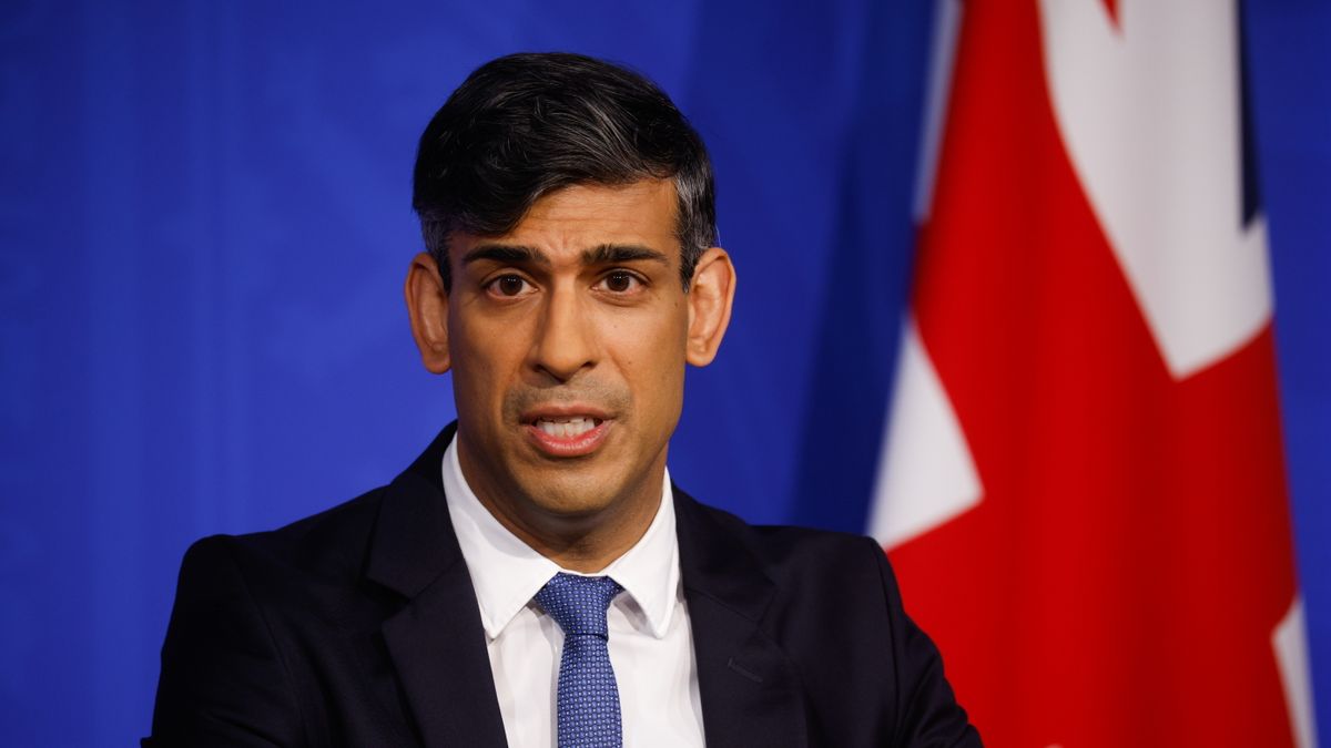 Kifakadt a migránsok miatt a brit kormányfő
