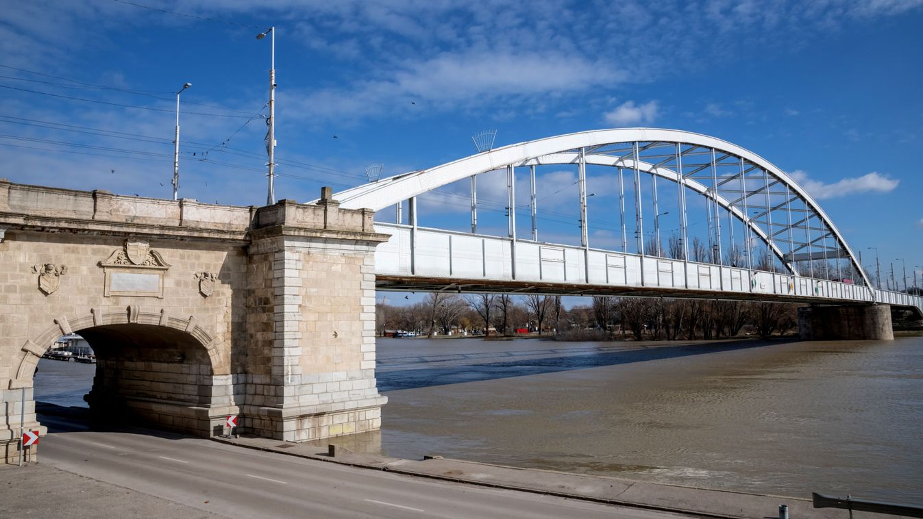 Szeged, 2021. február 14.
A Belvárosi híd, amely Újszegedet köti össze a Tisza túlpartján fekvõ városrészekkel.
MTVA/Bizományosi: Faludi Imre 
***************************
Kedves Felhasználó!
Ez a fotó nem a Duna Médiaszolgáltató Zrt./MTI által készített és kiadott fényképfelvétel, így harmadik személy által támasztott bárminemû  különösen szerzõi jogi, szomszédos jogi és személyiségi jogi  igényért a fotó szerzõje/jogutódja közvetlenül maga áll helyt, az MTVA felelõssége e körben kizárt.
