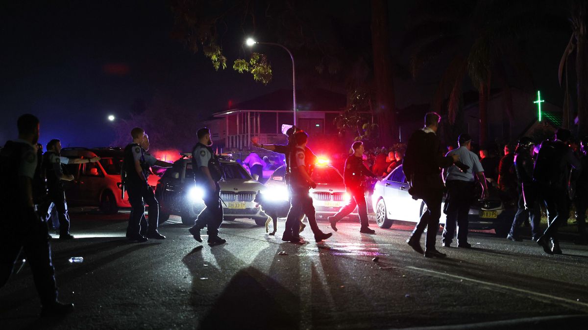 Újabb késelés Sydney-ben: istentisztelet közben támadtak rá a püspökre + videó