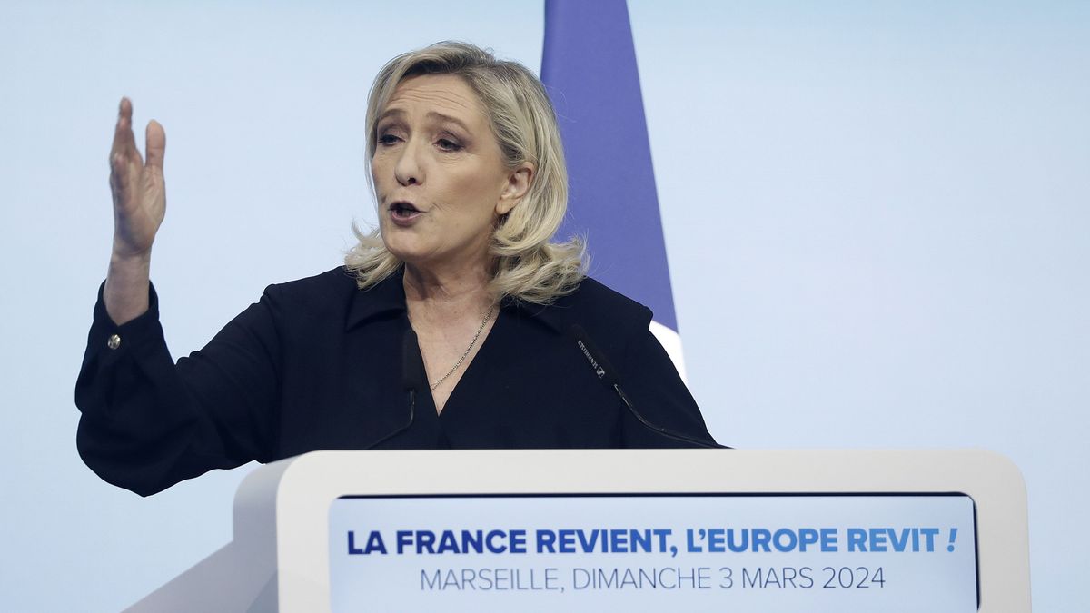 Hatalmas előnnyel nyerheti az EP-választást Marine Le Pen