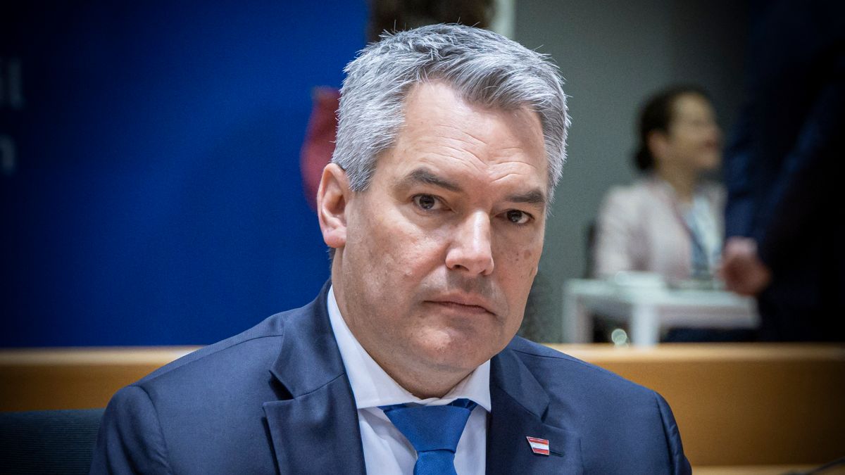 Orosz veszély miatt Ausztriában összehívják a nemzetbiztonsági tanácsot