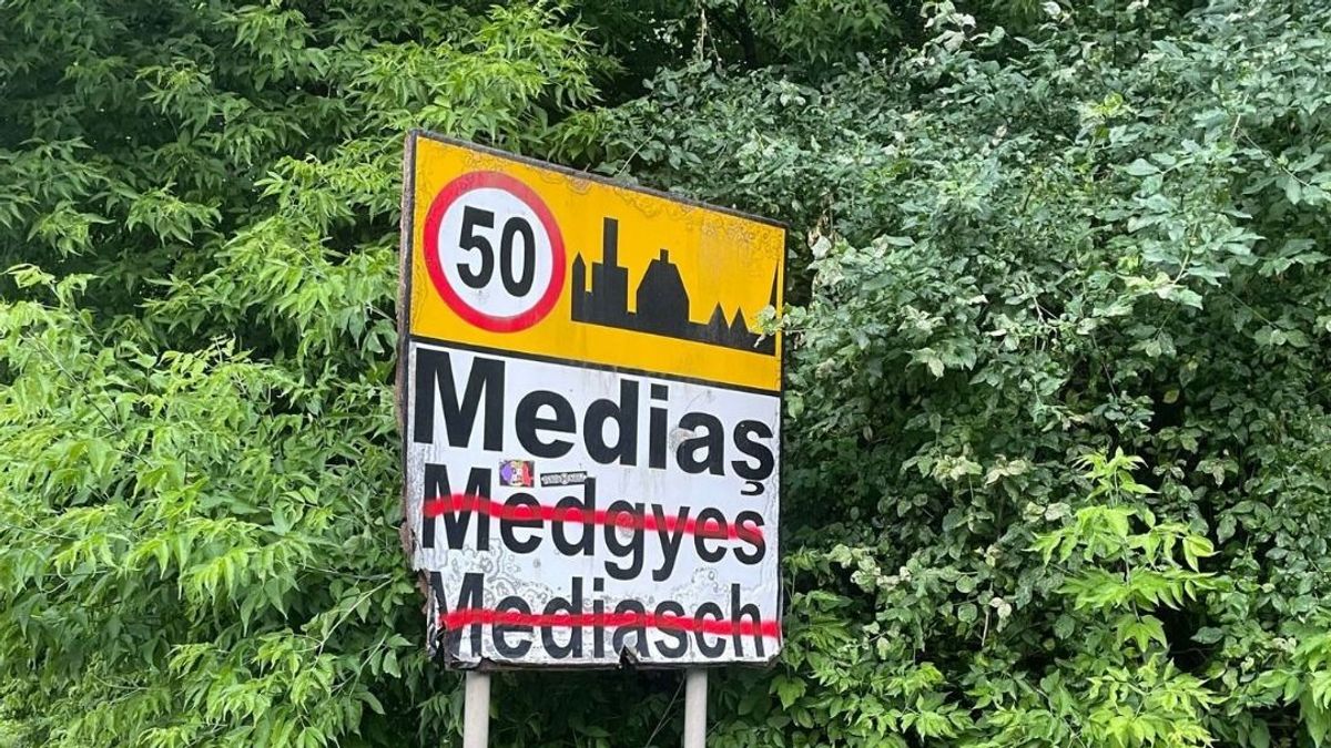Magyar feliratokat festettek le ismeretlenek az erdélyi Medgyesen