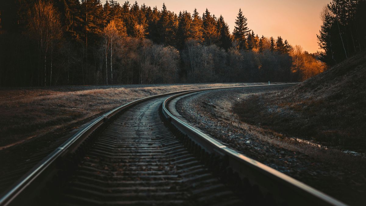Életveszélyes csatatérré változott a német vasút