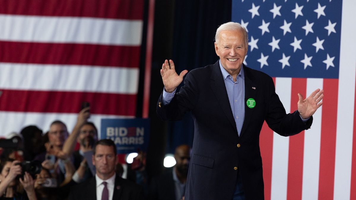 Biden rekordot döntött: 17 perc alatt 15 hazugság + videó