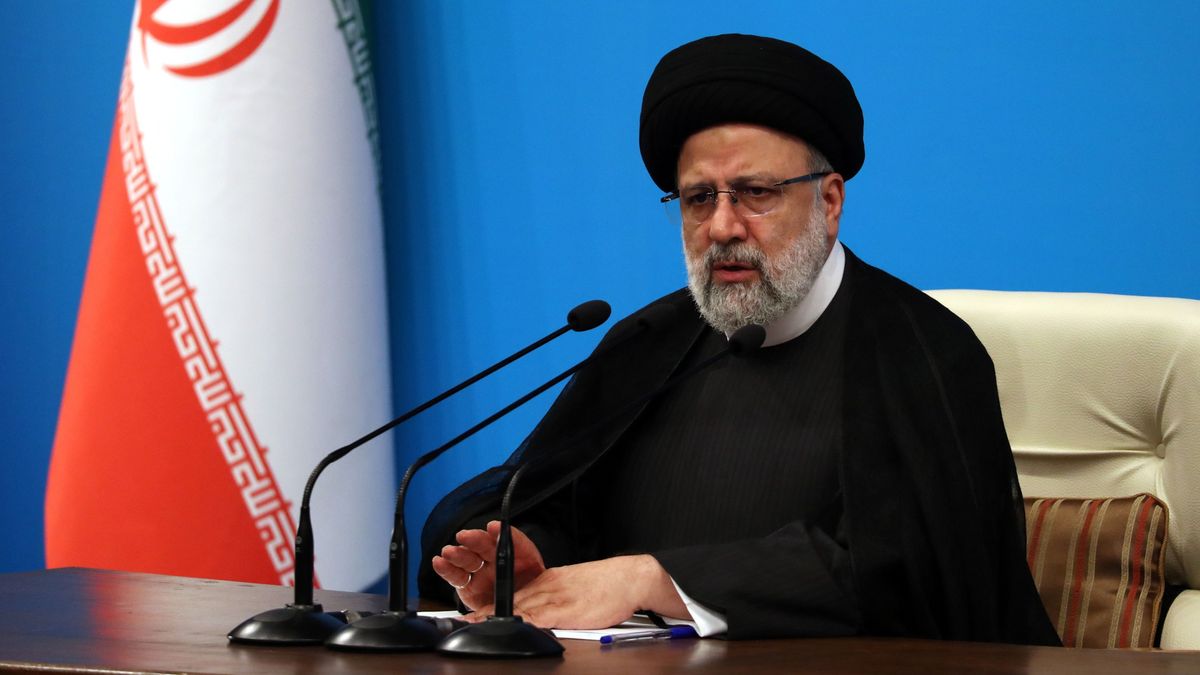 Ő volt Ebrahim Raiszi iráni elnök
