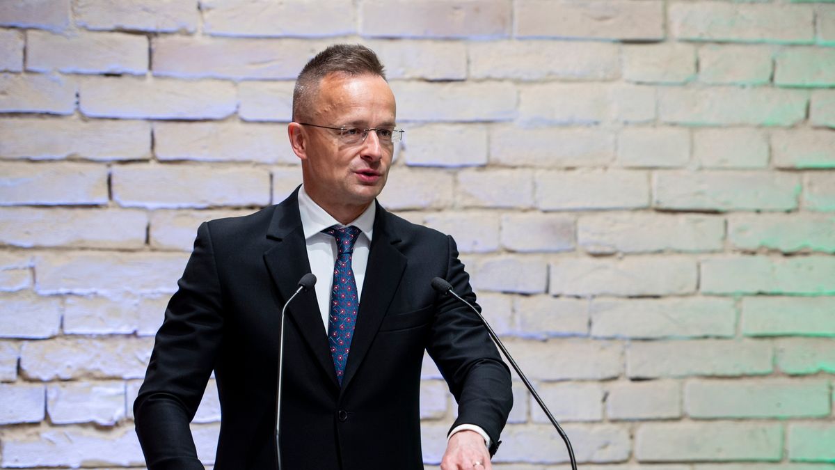 Velük indította a napot Szijjártó Péter