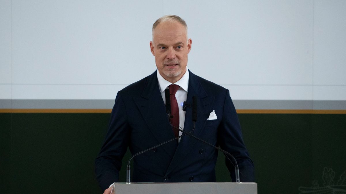 "Those Wanting NATO to Enter Risk World War"