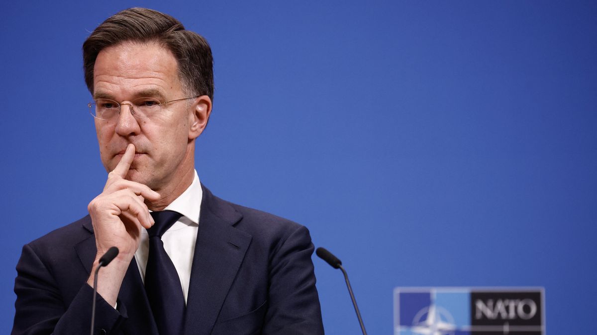 Hungary FM: We Do Not Support Mark Rutte for NATO Secretary General