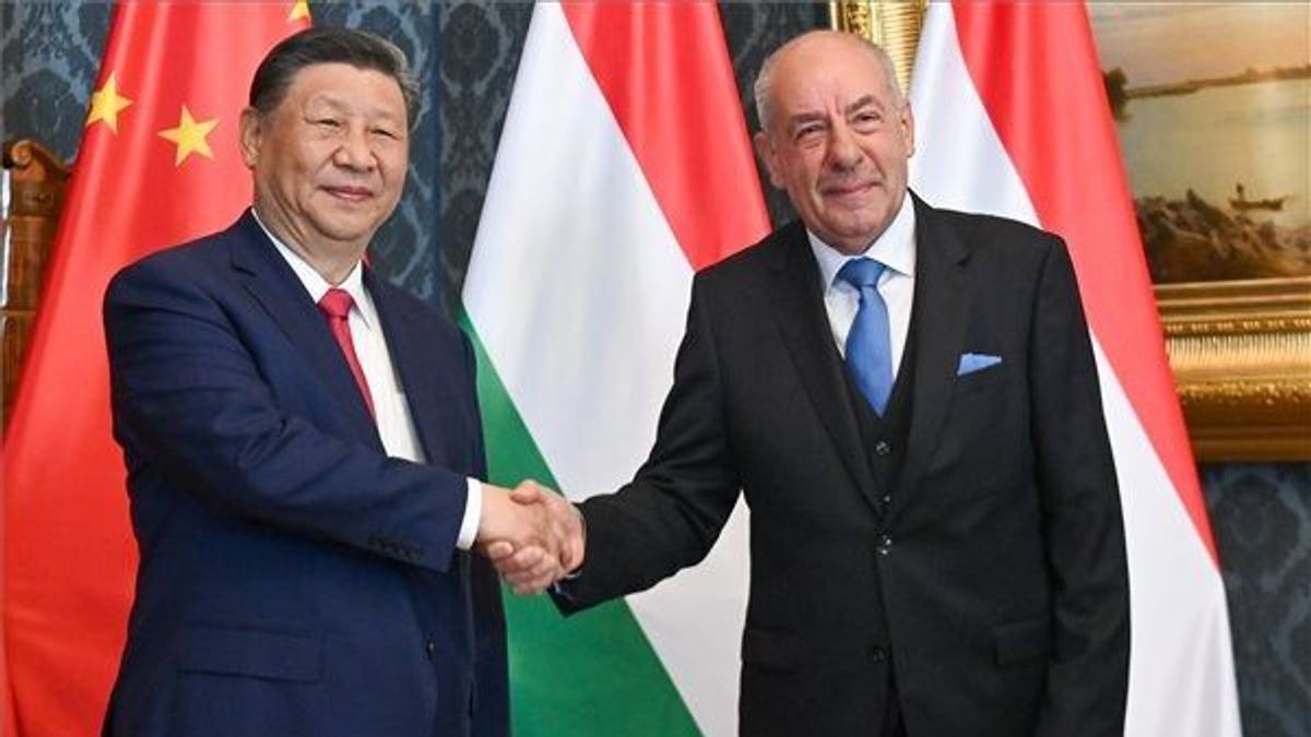 President Sulyok To Visit Beijing on Invitation of Chinese President