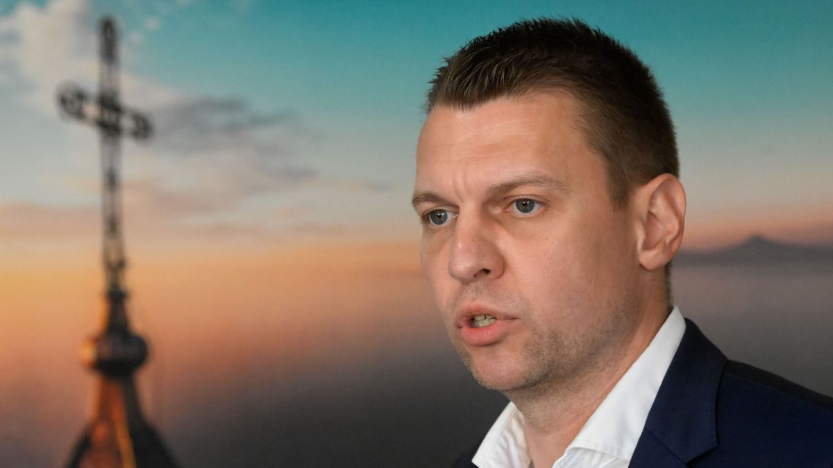 Menczer Tamás: Magyar Péter egy fizetett, irányított ember + videó
