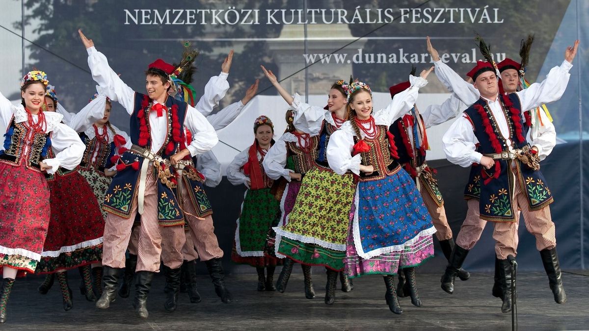 Nemzetközi és hazai néptáncegyüttesek találkoznak a 29. Duna Karneválon