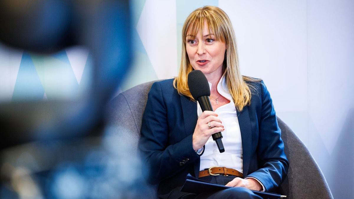 Visszatérne Brüsszelbe 16 éves tapasztalatával a Fidesz–KDNP jelöltje