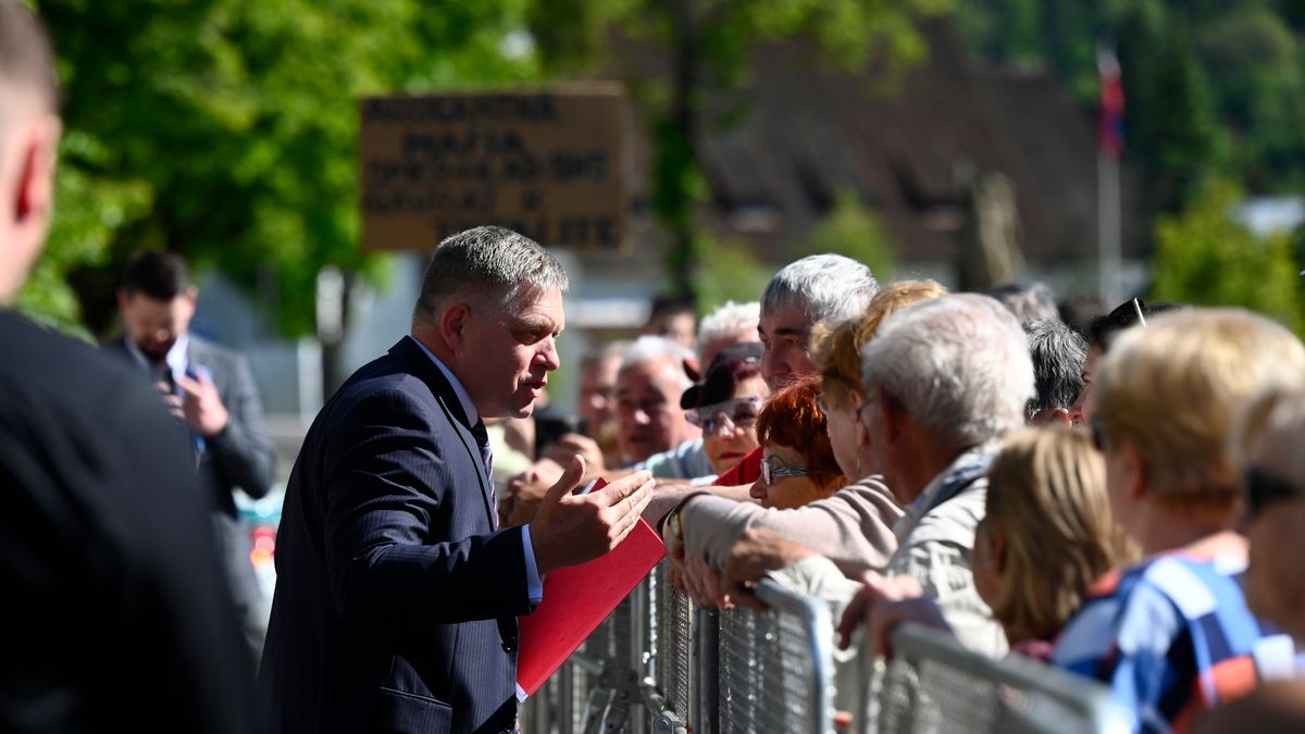 Véget ért a meglőtt Robert Fico életmentő műtétje, ezt mondták az orvosok