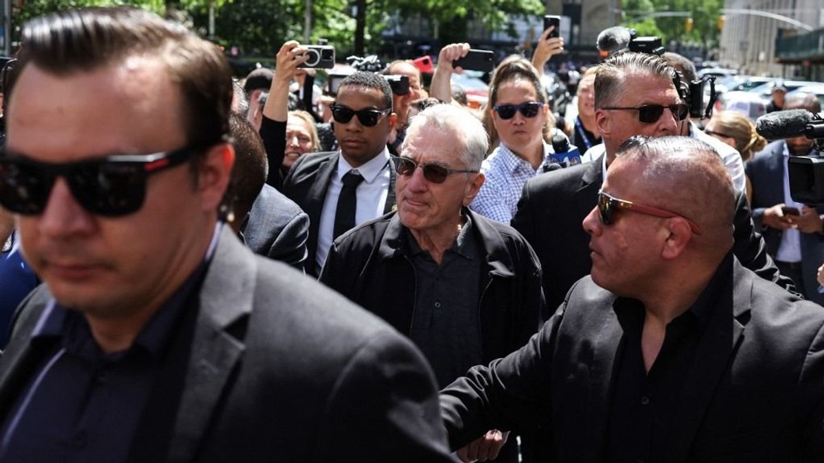 Robert De Niro szidta és gengszternek nevezte Trump támogatóját