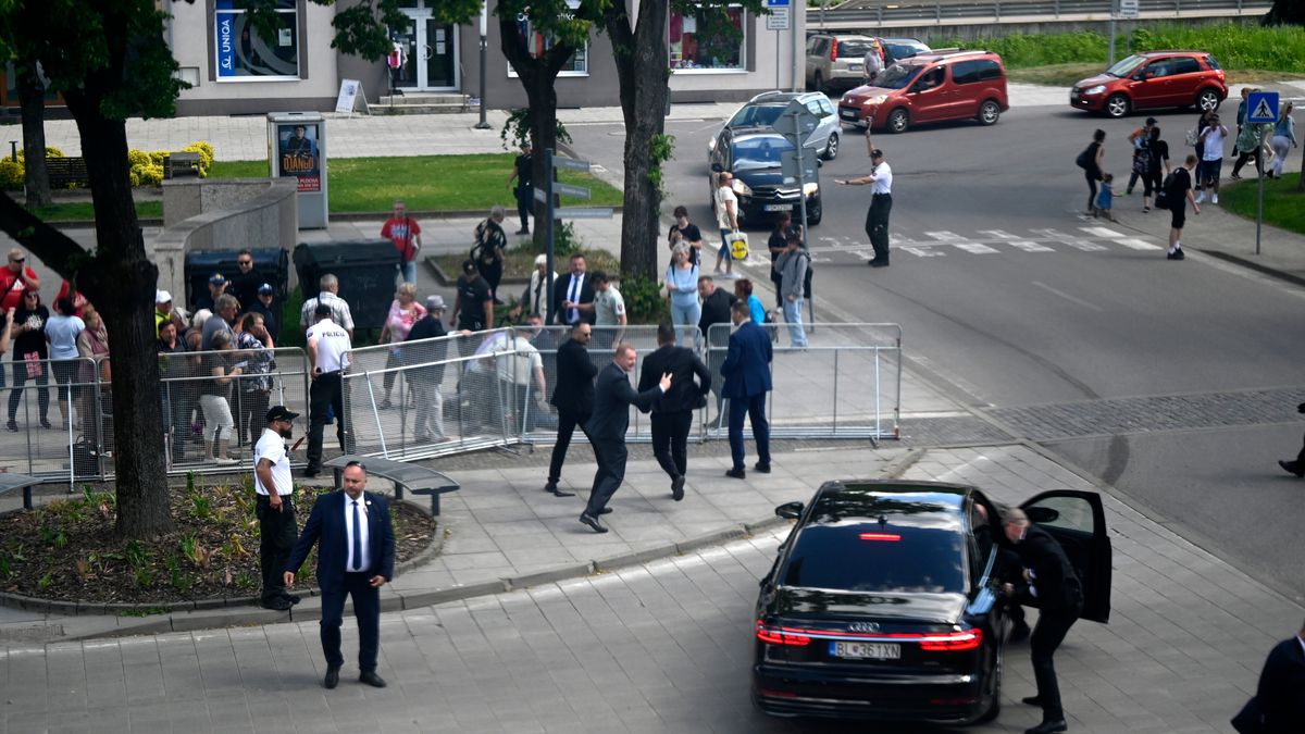 A Progresszív Szlovákia elnökjelöltje mellett tett hitet Fico merénylőjének irodalmi klubja