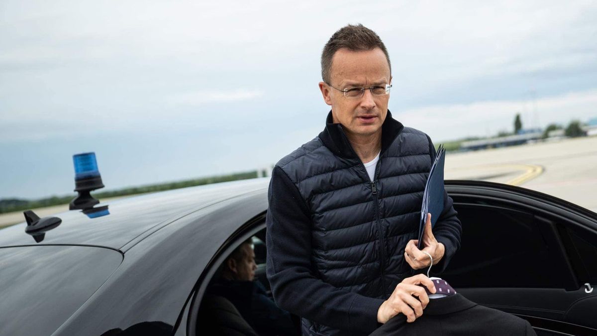 Szijjártó Péter: Nem akarjuk, hogy több magyar haljon meg a háborúban + videó
