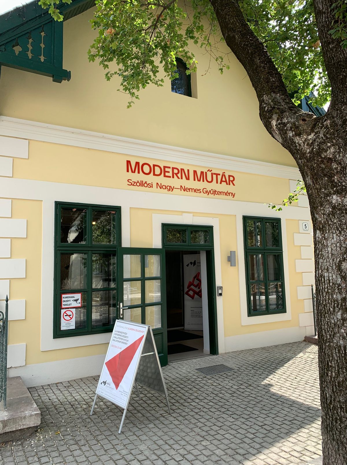 A Modern Műtár Balatonfüreden