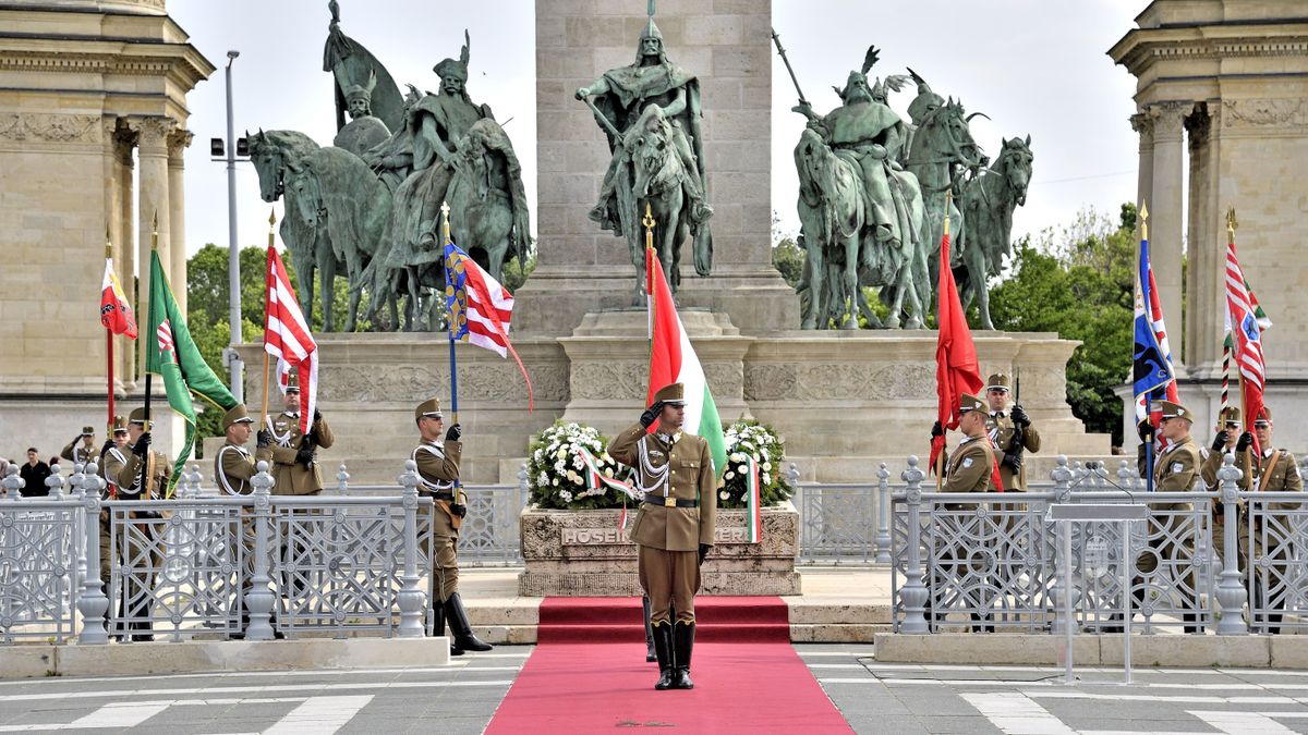 Ma van a magyar hősök emlékünnepe
