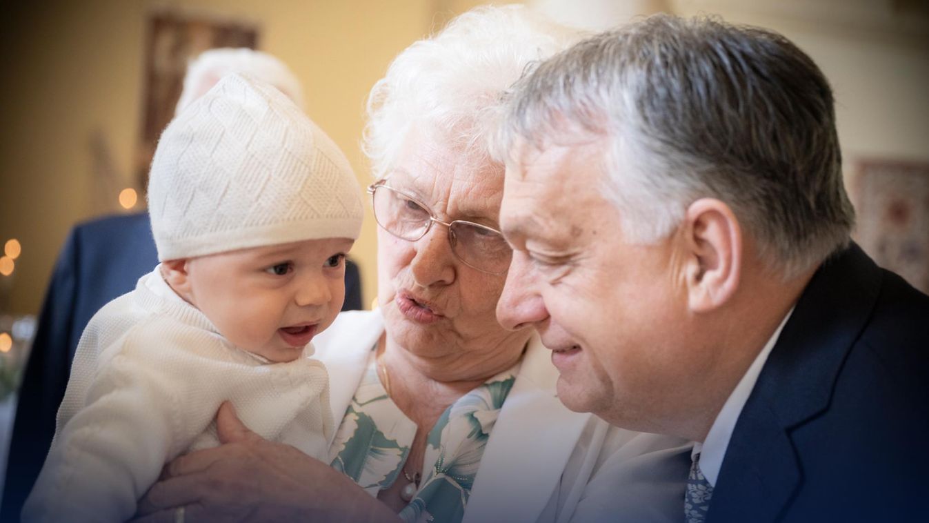 Orbán Viktor édesanyjával és Zsigmond unokájával
