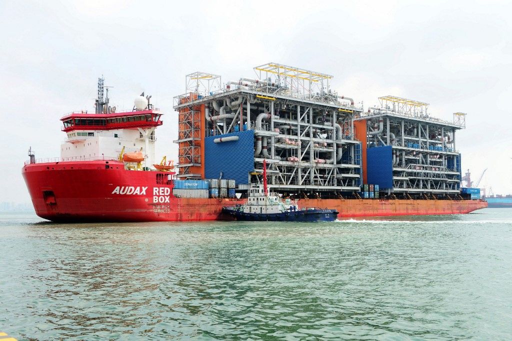 Last two module fabrications for Yamal LNG Project on their way to Russia