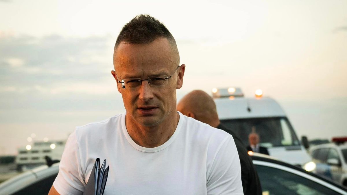 Szijjártó Péter: Nagyon nehéz helyzetben van Európa