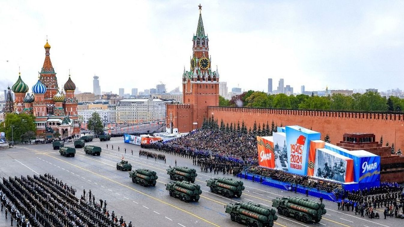 Győzelem napi katonai parádé Moszkvában, a Vörös téren 2024. május 9-én. A nácik felett aratott győzelemre emlékeznek ezen a napon az oroszok