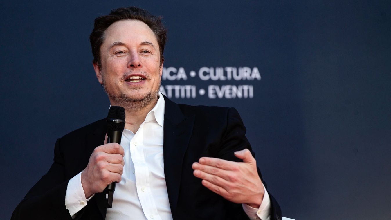 Elon Musk dél-afrikai-amerikai üzletember 