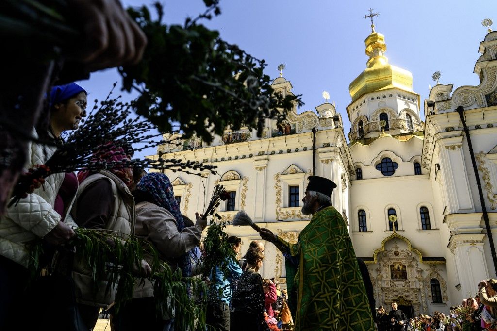 Priests And Believers Of The Orthodox Church Of Ukraine Attend A Service Which Marks The Orthodox Feast Of Palm Sunday