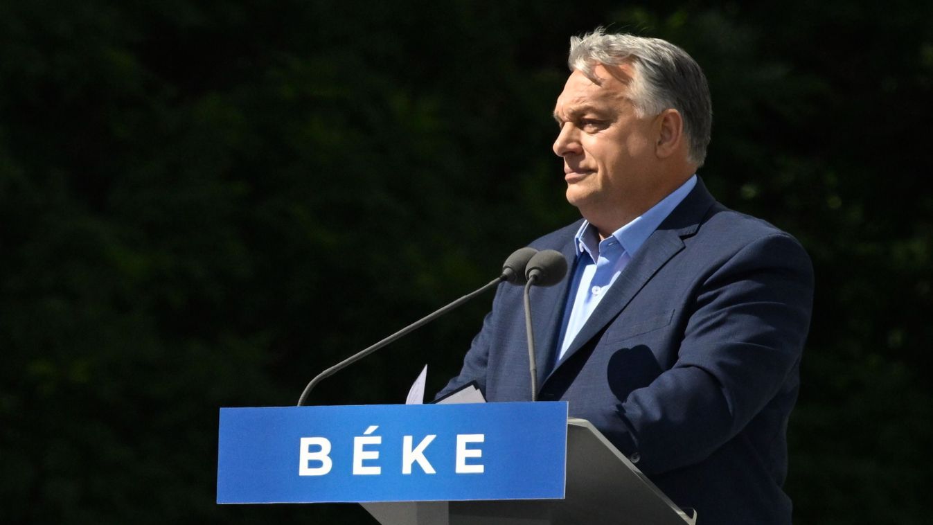 Budapest, 2024. június 1.
Orbán Viktor miniszterelnök beszédet mond a Civil Összefogás Fórum - Civil Összefogás Közhasznú Alapítvány (CÖF-CÖKA) Békemenetén a margitszigeti nagyréten 2024. június 1-jén.
MTI/Koszticsák Szilárd