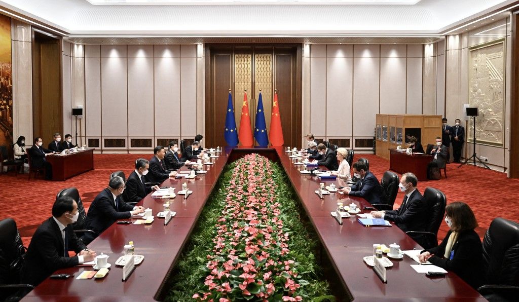 CHINA-BEIJING-XI JINPING-EUROPEAN COMMISSION PRESIDENT-MEETING (CN)