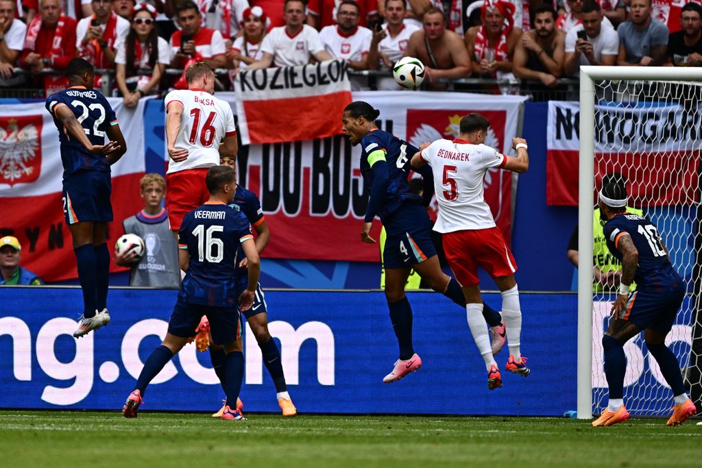 Football: UEFA Euro 2024 - 1st round day 1: Group D Poland v Netherlands
Poland's forward #16 Adam Buksa (2ndL) heads the ball to score his team's first goal during the UEFA Euro 2024 Group D football match between Poland and the Netherlands at the Volksparkstadion in Hamburg on June 16, 2024. (Photo by GABRIEL BOUYS / AFP)