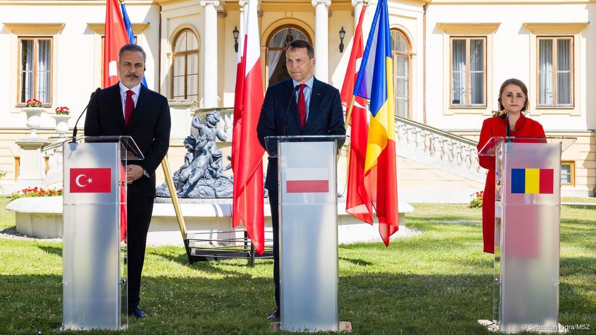 A NATO keleti szárnyának megerősítéséről tárgyaltak a külügyminiszterek