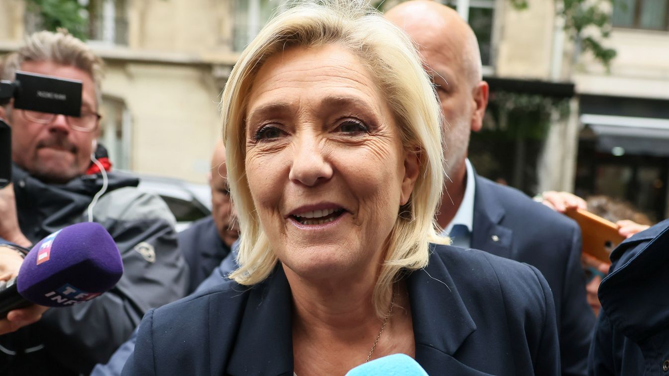 Marine Le Pen, a francia ellenzéki Nemzeti Tömörülés (RN) párt frakcióvezetője 