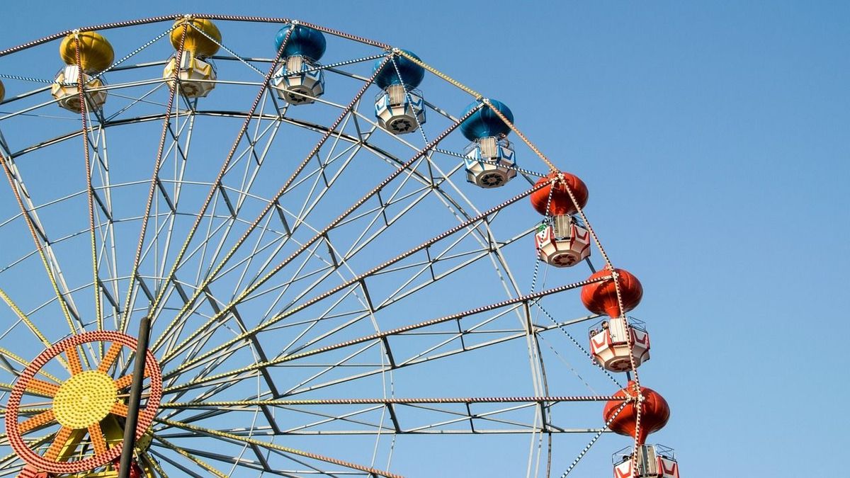 Félelmetes élményben volt része a vidámpark látogatóinak