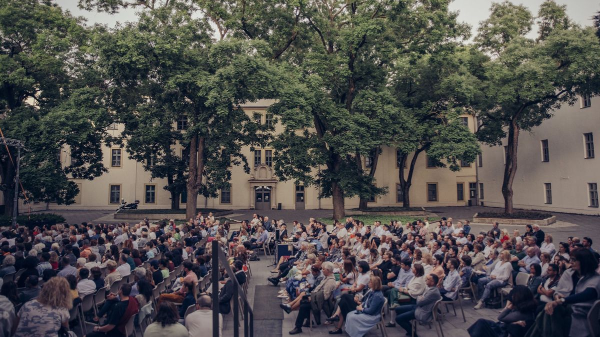 Kortársak és klasszikusok a Zsámbéki Nyári Színház idei műsorán