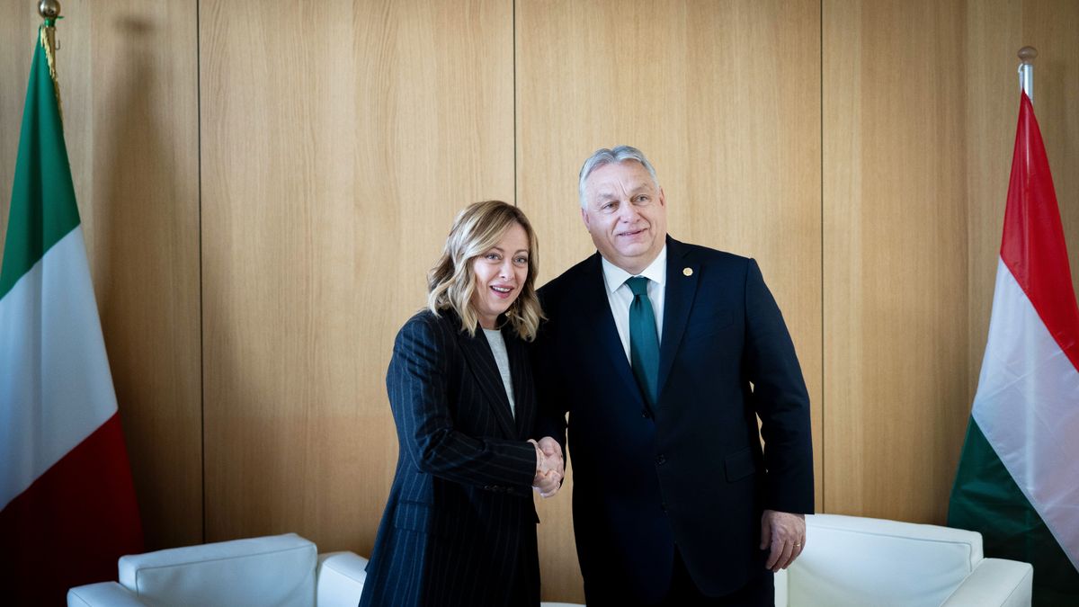 Orbán Viktor Rómába utazik, hogy Giorgia Melonival tárgyaljon