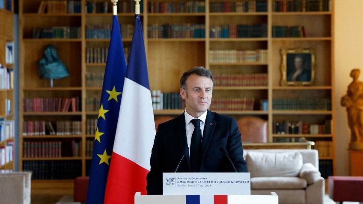 Marine Le Pen: Emmanuel Macron háborút akar