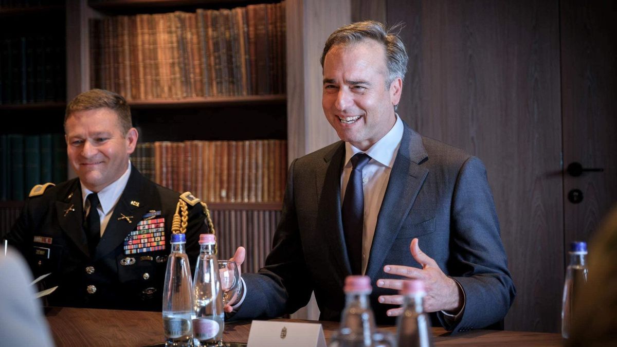 Hungary DM in Talks With US Ambassador to Budapest