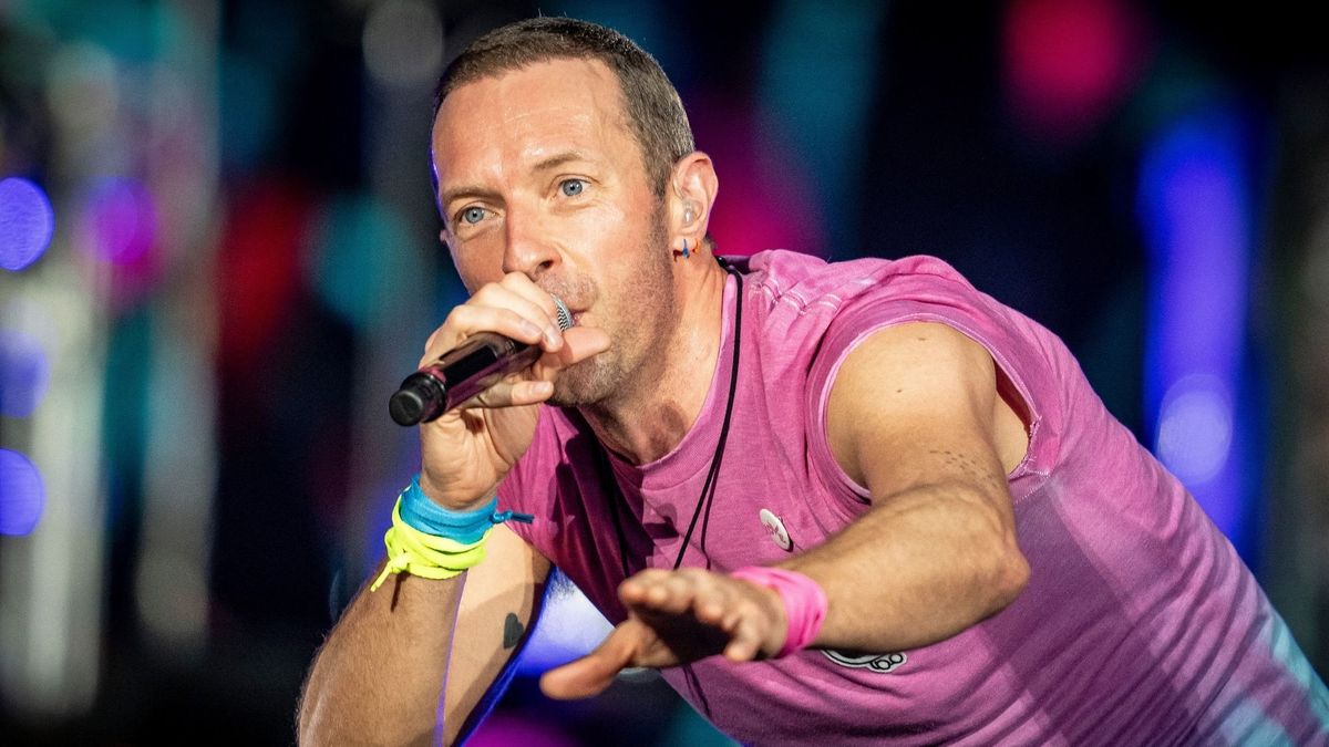 Botrány a Coldplay-koncerten: kifütyülték az énekest Bukarestben + videó
