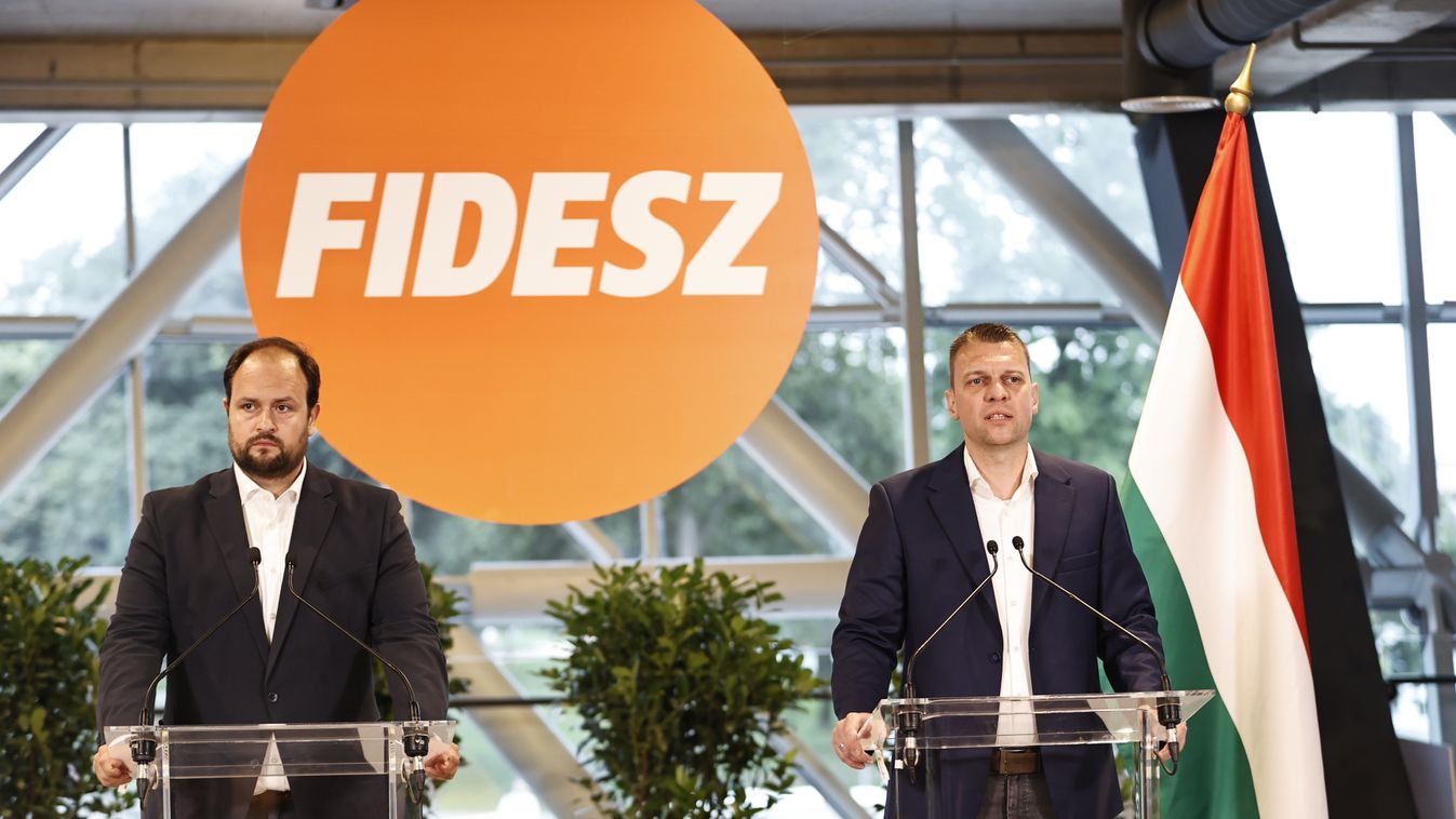 Fidesz eredményváró Menczer Tamás